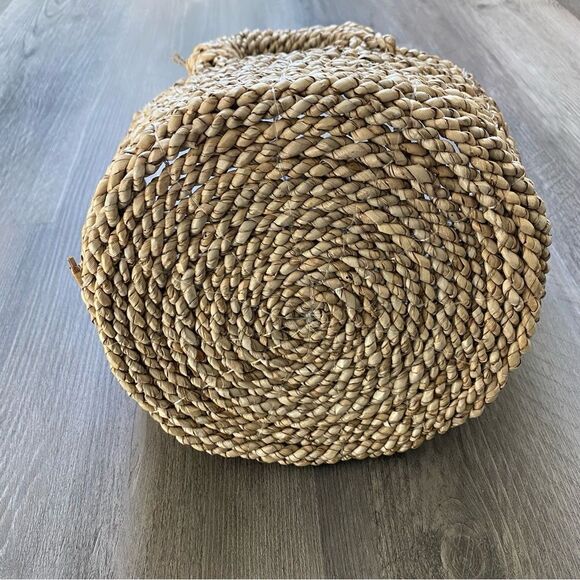 Basket NEW Home Decor Handmade Indonesia Cottagecore Bedroom Kitchen Bathroom - Picture 6 of 9